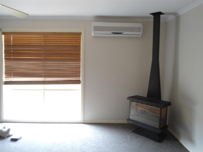 18 CITRIODORA COURT, Sunbury VIC 3429