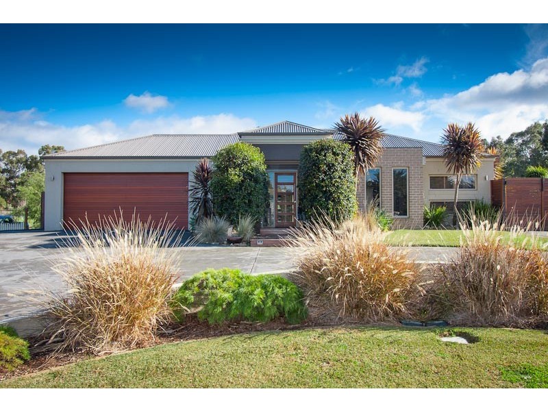 65 Spavin Drive, Sunbury VIC 3429