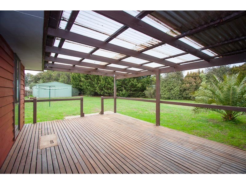 4 Clifton Drive, Lancefield VIC 3435