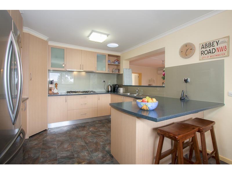 22 Dobell Avenue, Sunbury VIC 3429