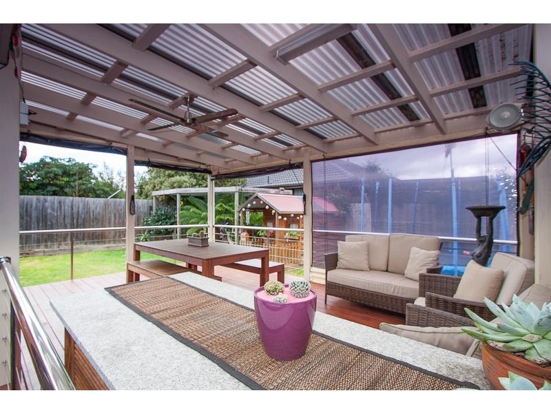22 Dobell Avenue, Sunbury VIC 3429