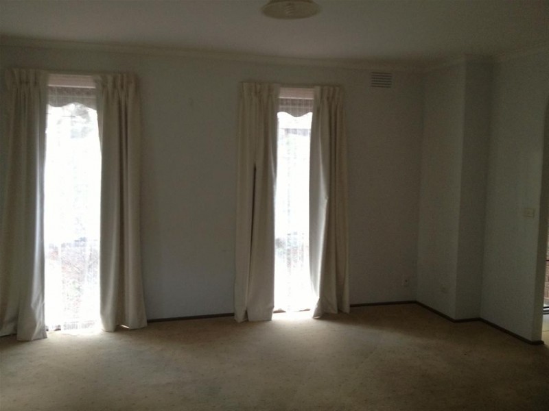 14 MCEWEN DRIVE, Sunbury VIC 3429