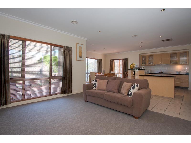 95 Yellow Gum Boulevard, Sunbury VIC 3429
