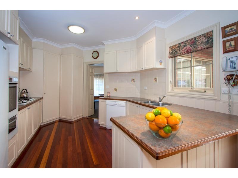 23 De Lisle Avenue, Sunbury VIC 3429