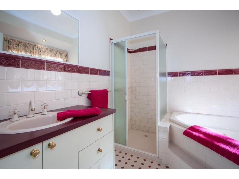 23 De Lisle Avenue, Sunbury VIC 3429