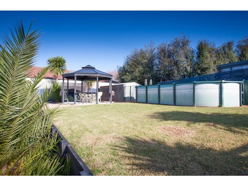 23 De Lisle Avenue, Sunbury VIC 3429