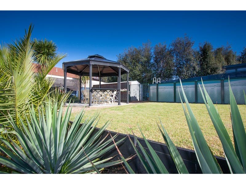 23 De Lisle Avenue, Sunbury VIC 3429