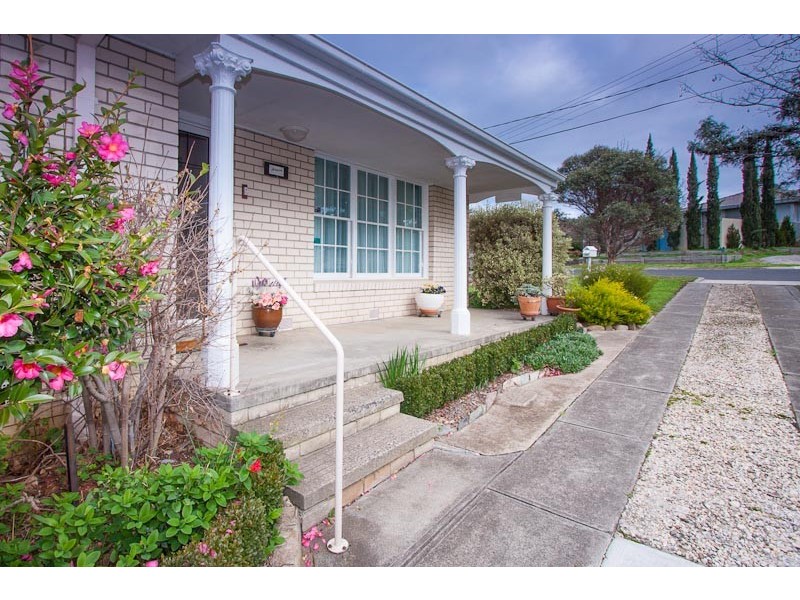10 Drysdale Street, Sunbury VIC 3429