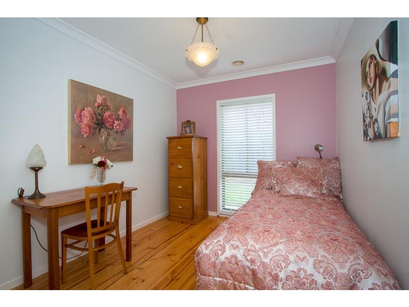 39 Dobell Avenue, Sunbury VIC 3429