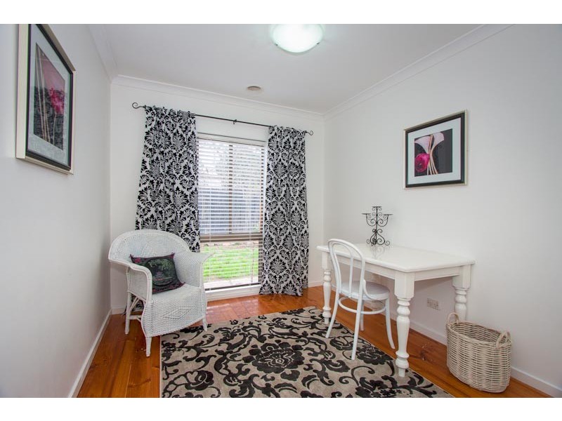 39 Dobell Avenue, Sunbury VIC 3429