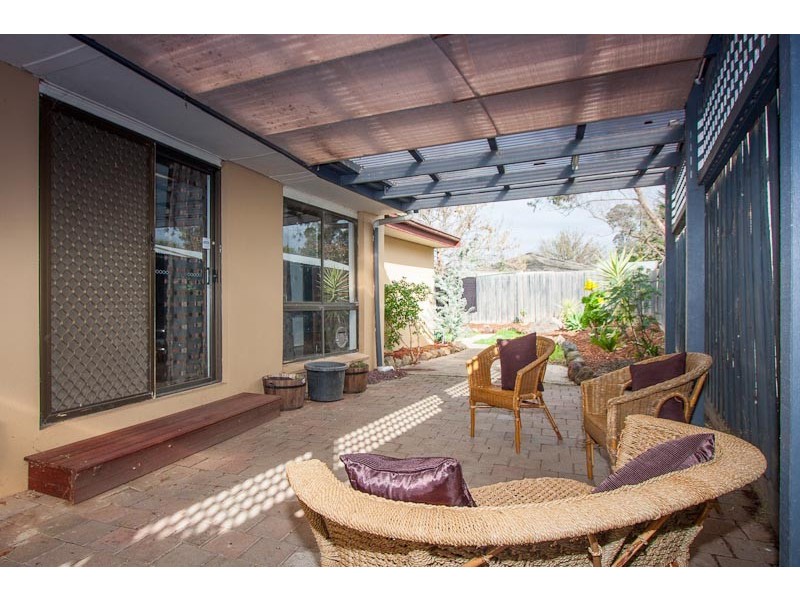 39 Dobell Avenue, Sunbury VIC 3429