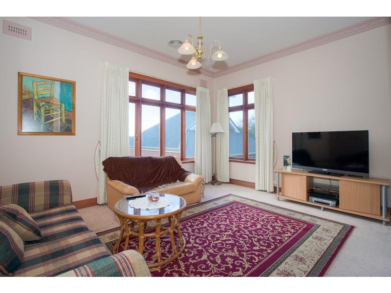 56 Stewarts Lane, Sunbury VIC 3429