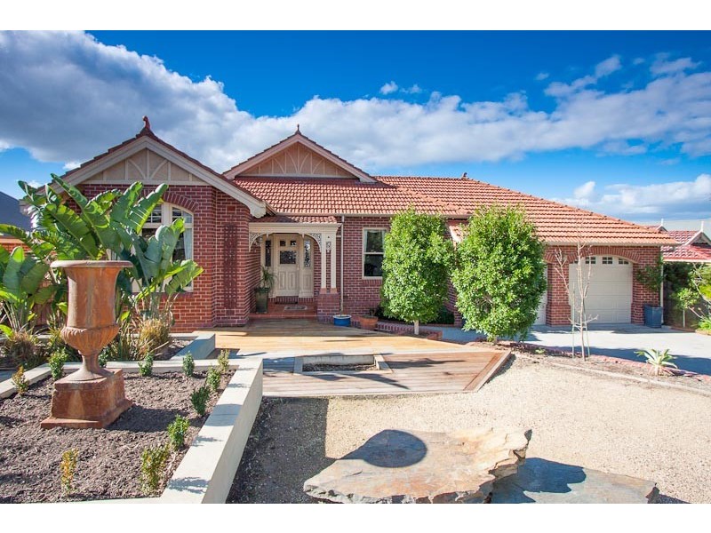 60 Stewarts Lane, Sunbury VIC 3429