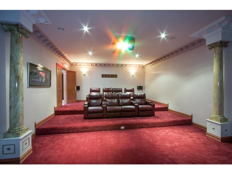 60 Stewarts Lane, Sunbury VIC 3429