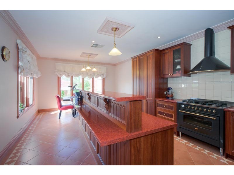 60 Stewarts Lane, Sunbury VIC 3429