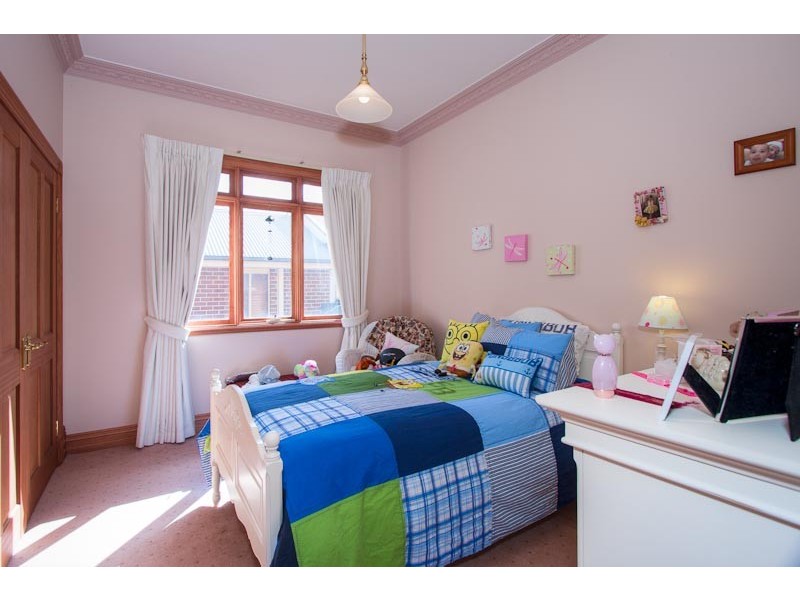 60 Stewarts Lane, Sunbury VIC 3429