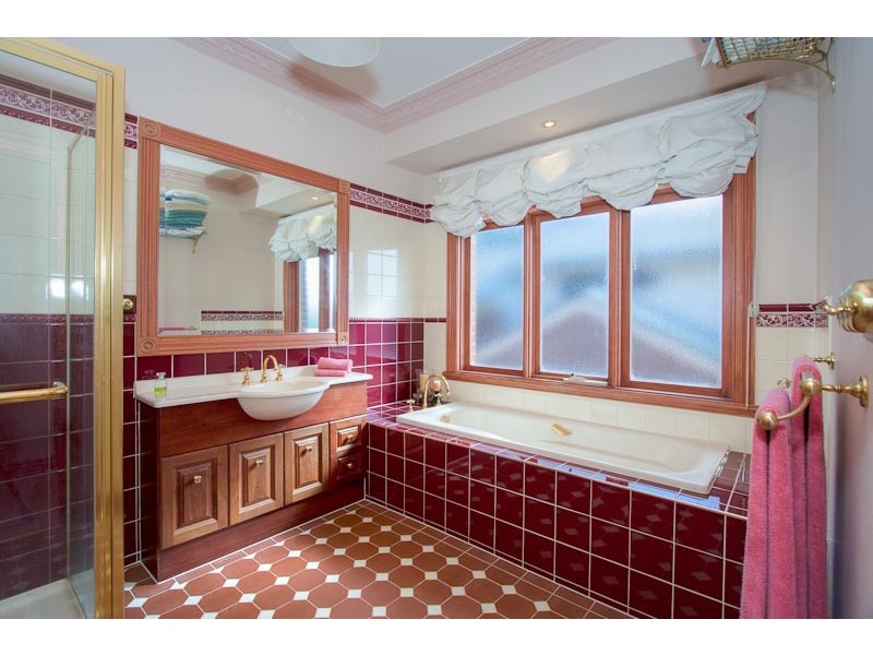 60 Stewarts Lane, Sunbury VIC 3429