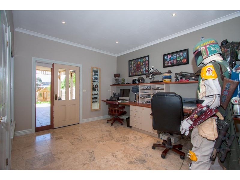 60 Stewarts Lane, Sunbury VIC 3429