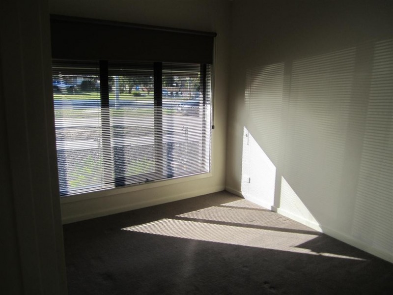 1/219 GAP ROAD, Sunbury VIC 3429