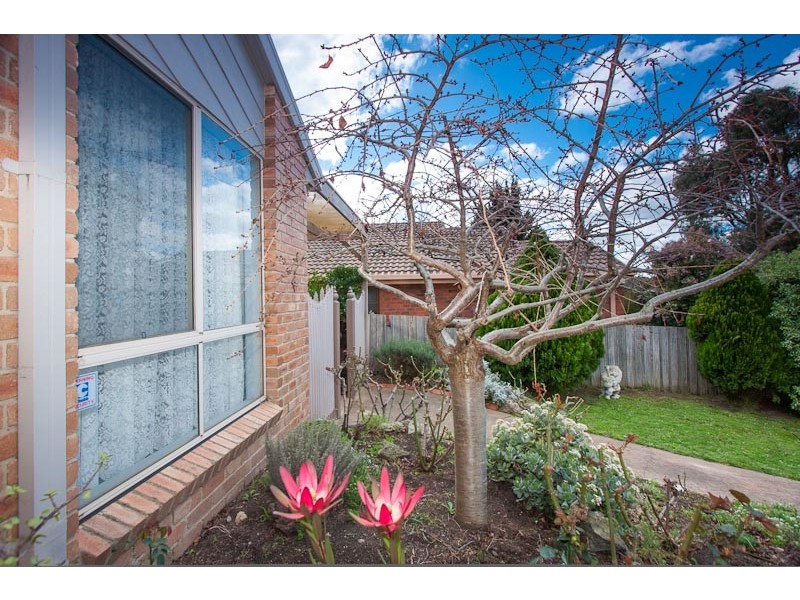 52 Olive Grove, Sunbury VIC 3429