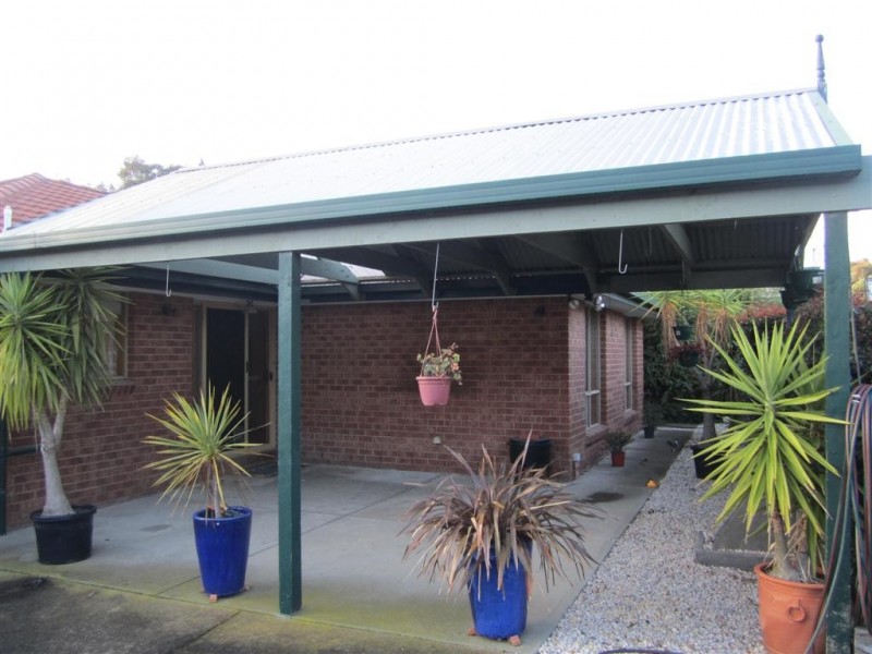 205 ELIZABETH DRIVE, Sunbury VIC 3429