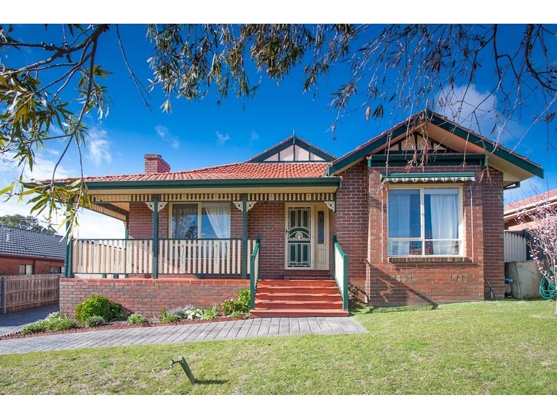 21 Lawrence Avenue, Sunbury VIC 3429