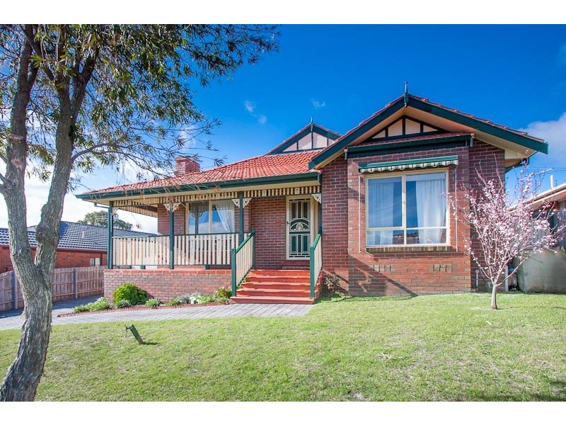 21 Lawrence Avenue, Sunbury VIC 3429