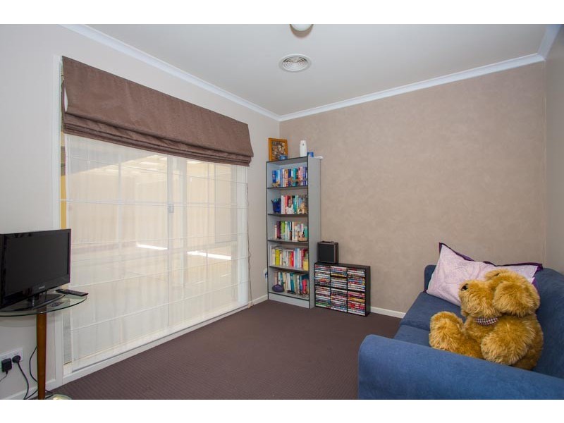 34 Reghon Drive, Sunbury VIC 3429