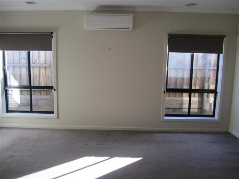 1/219 GAP ROAD, Sunbury VIC 3429