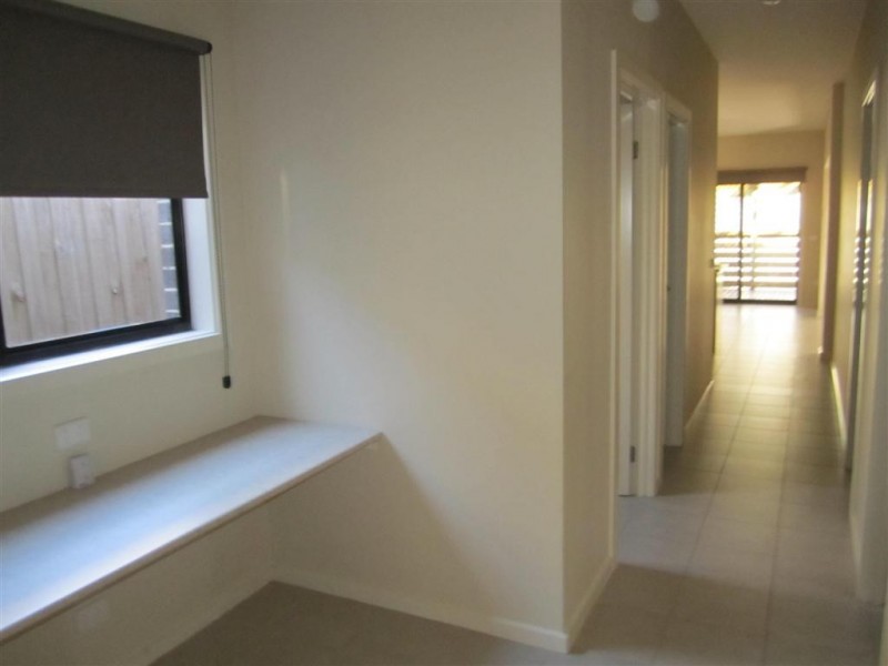 1/219 GAP ROAD, Sunbury VIC 3429