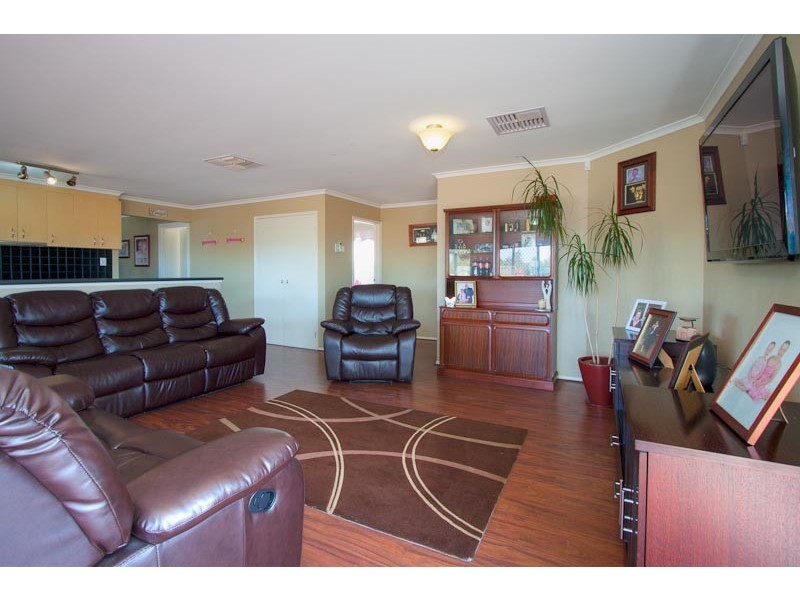 10 Marsh Crescent, Sunbury VIC 3429