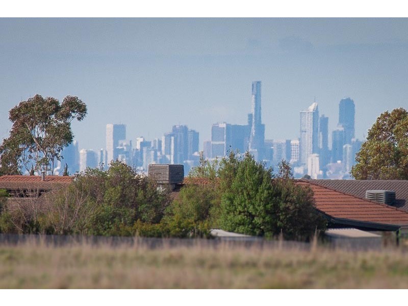 10 Marsh Crescent, Sunbury VIC 3429