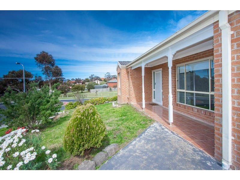 86 Fullwood Drive, Sunbury VIC 3429