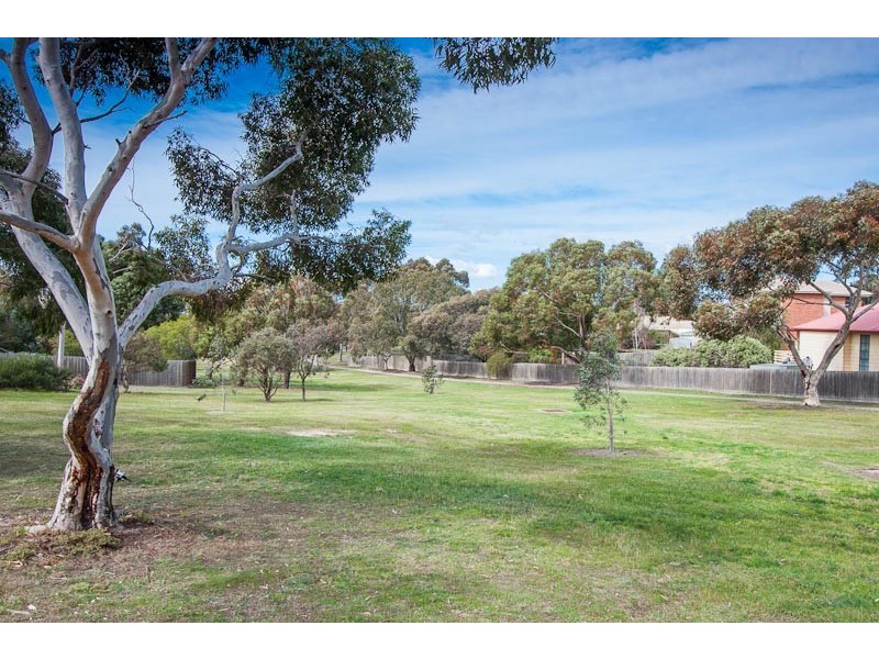 86 Fullwood Drive, Sunbury VIC 3429