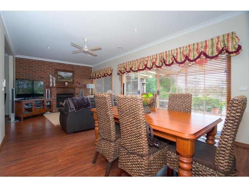 5 Correa Way, Sunbury VIC 3429