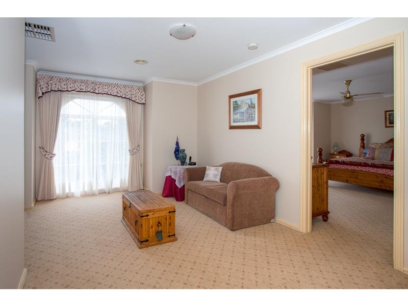 5 Correa Way, Sunbury VIC 3429