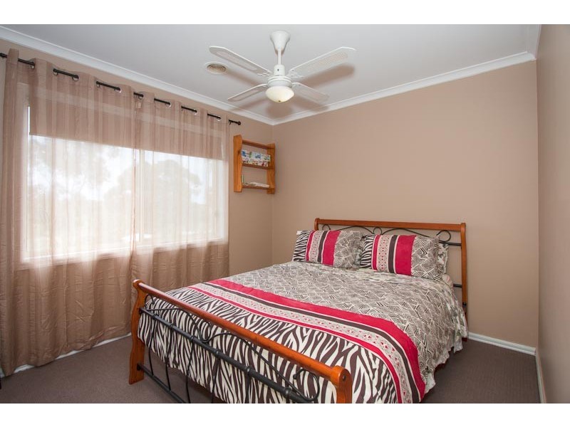 5 Correa Way, Sunbury VIC 3429