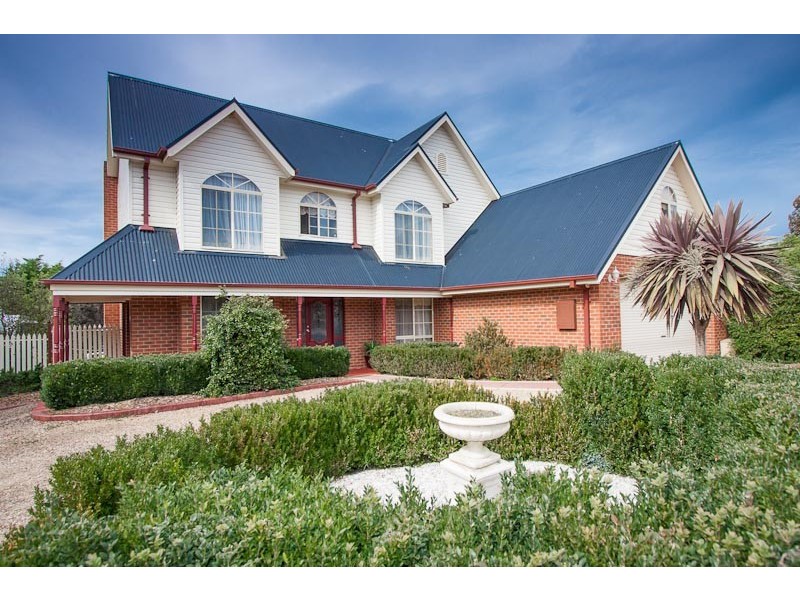 5 Correa Way, Sunbury VIC 3429