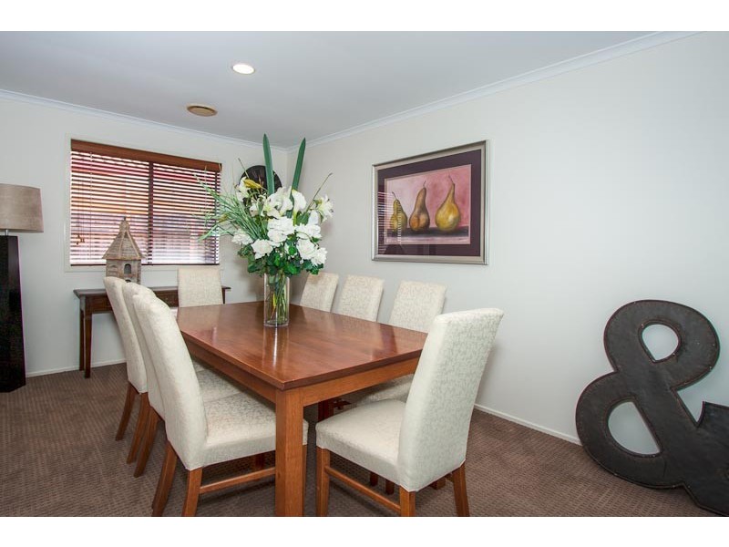 8 Streeton Court, Sunbury VIC 3429