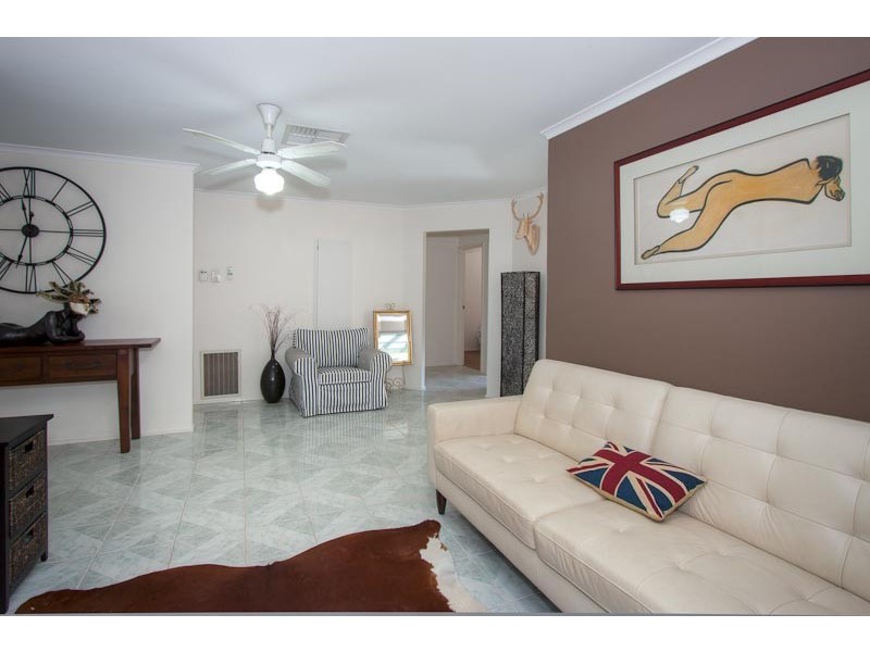 8 Streeton Court, Sunbury VIC 3429