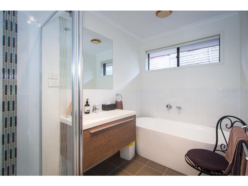 8 Streeton Court, Sunbury VIC 3429