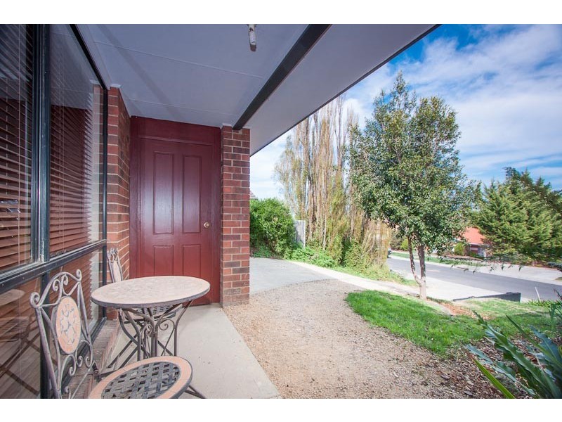 8 Streeton Court, Sunbury VIC 3429