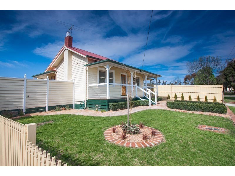 185 O’Shanassy Street, Sunbury VIC 3429