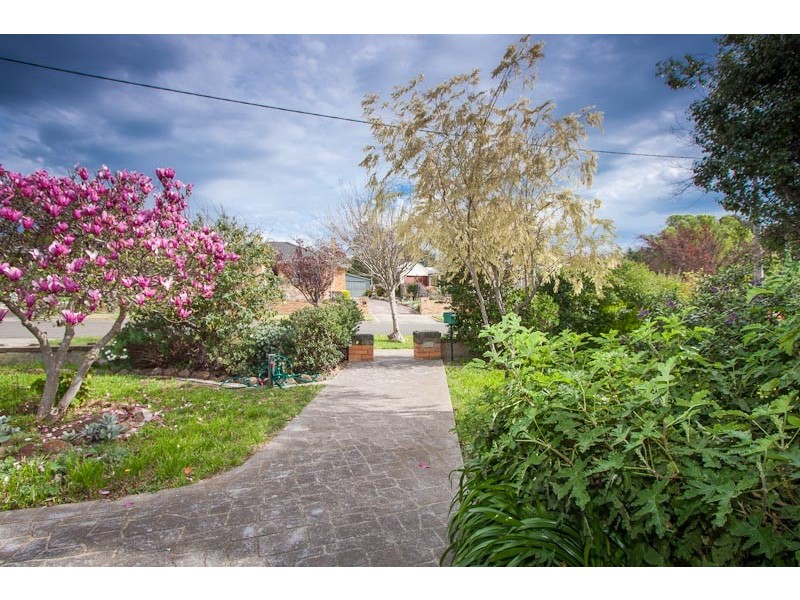 9 Terence Street, Sunbury VIC 3429