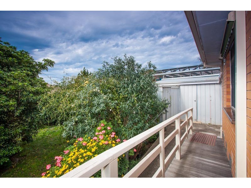 9 Terence Street, Sunbury VIC 3429