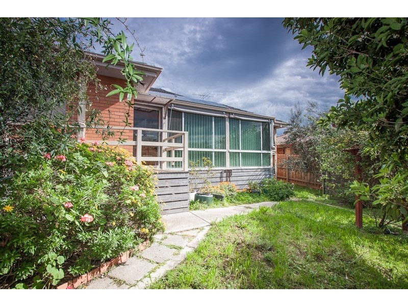9 Terence Street, Sunbury VIC 3429