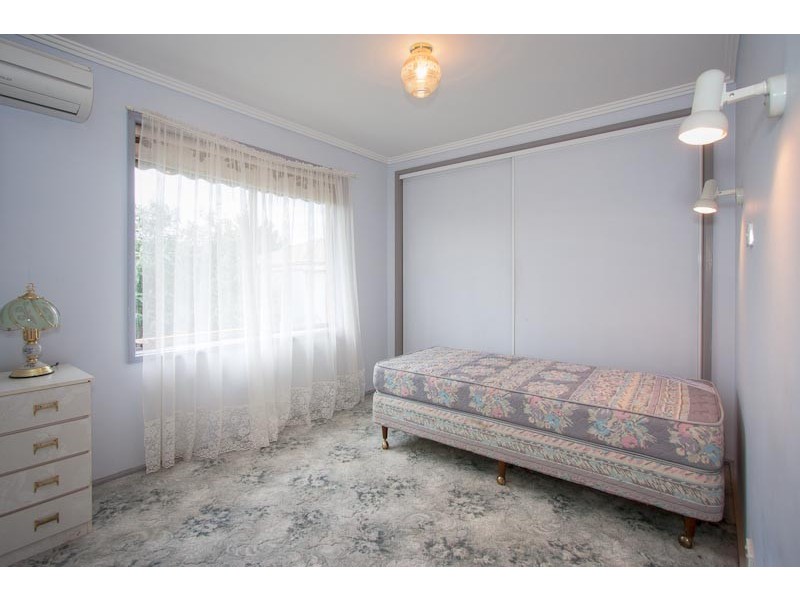 9 Terence Street, Sunbury VIC 3429