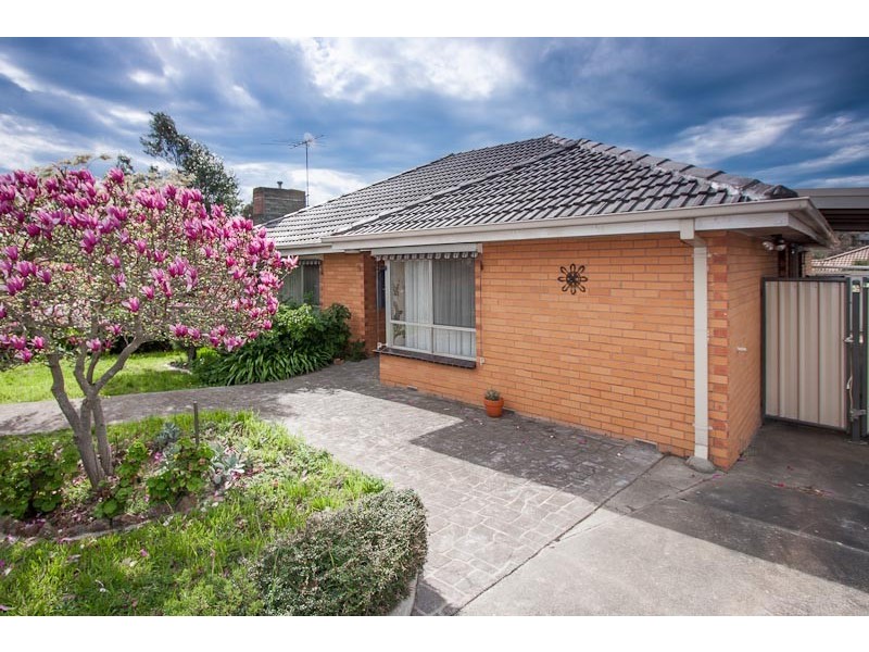 9 Terence Street, Sunbury VIC 3429