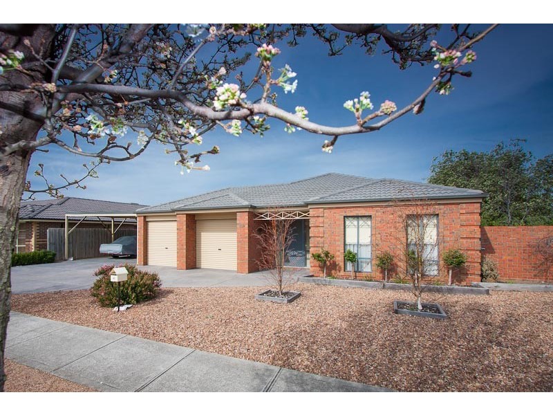 60 Bradman Drive, Sunbury VIC 3429