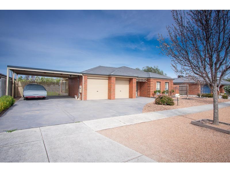 60 Bradman Drive, Sunbury VIC 3429